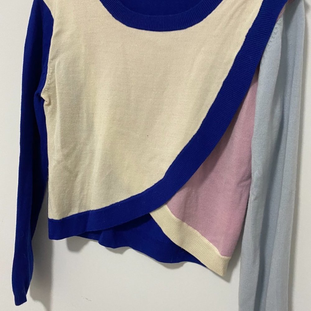 Absolute Blue & White Color Block Knit Sweater Size Medium - Picture 2 of 5